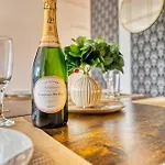 Apartment Familial Et Cozy - Wifi - Espace Travail- Parking Merignac (Gironde)